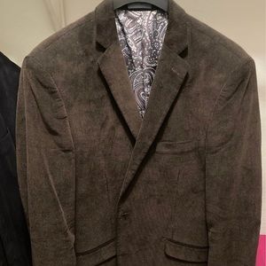 Madison Corduroy Men’s Jacket
Color Brown
Inside has a Paisley design.